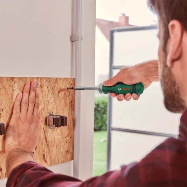 Bosch Ratschenschraubendreher 12-teilig mit integriertem Bitmagazin und starkem Drehmoment